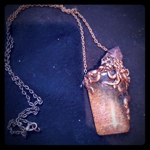 Large stone & tentacle necklace